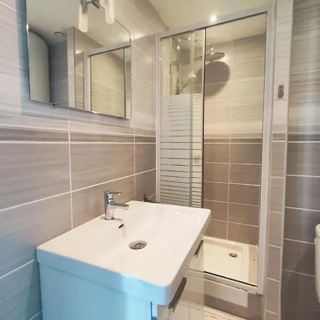23, Héliopolis L, Village Naturiste, *