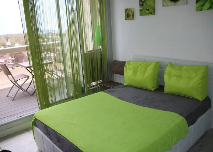 23, Héliopolis L, Village Naturiste, Apartamento *